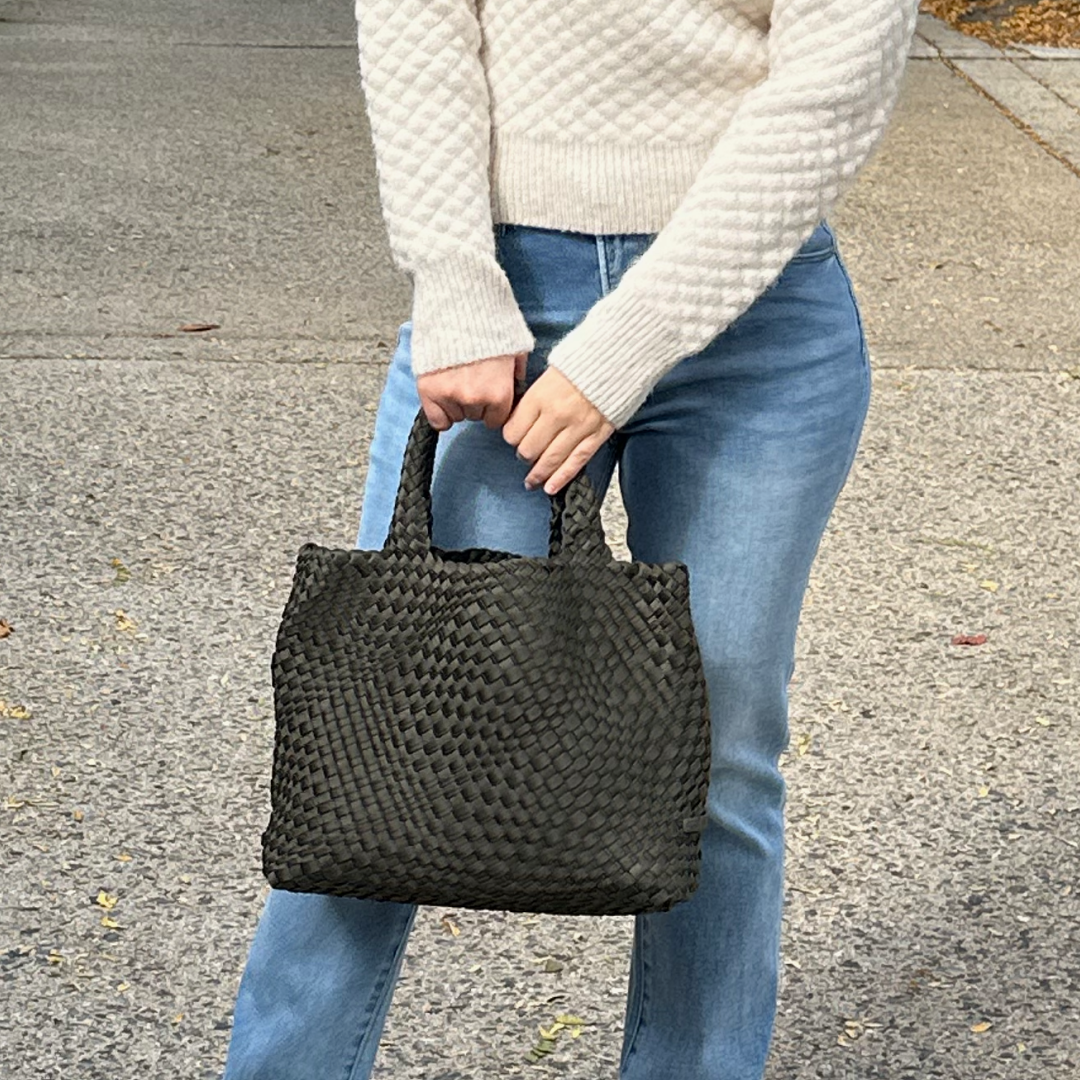 カバン AHDORNED Army Woven Neoprene Tote Crossbody - Lilly– Pink Dot Styles