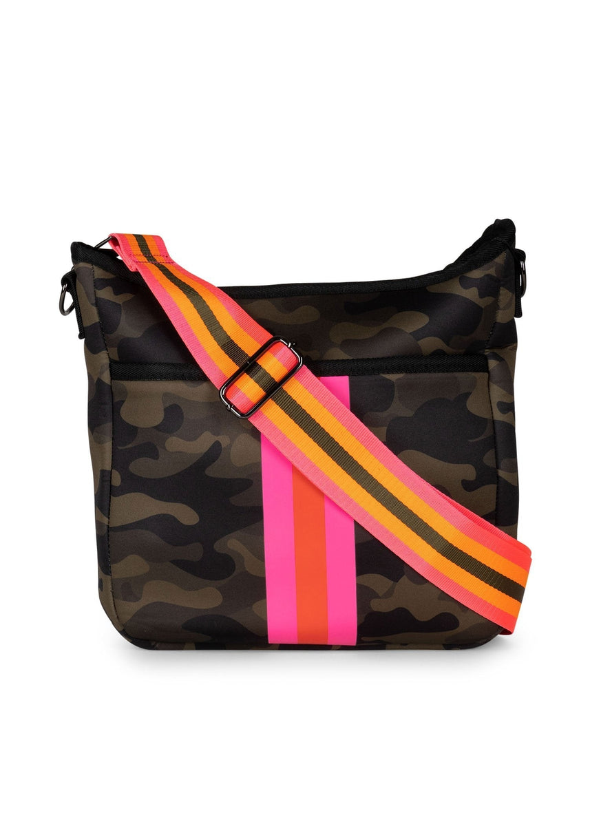 Haute Shore  Full Size Camo Neoprene Wallet w/Pink Stripe - Showoff