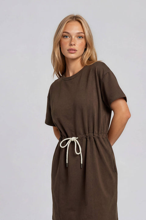 GILLI-Round Neck Short Sleeve Waist Tie Dress – Chocolate Brown-Pink Dot Styles