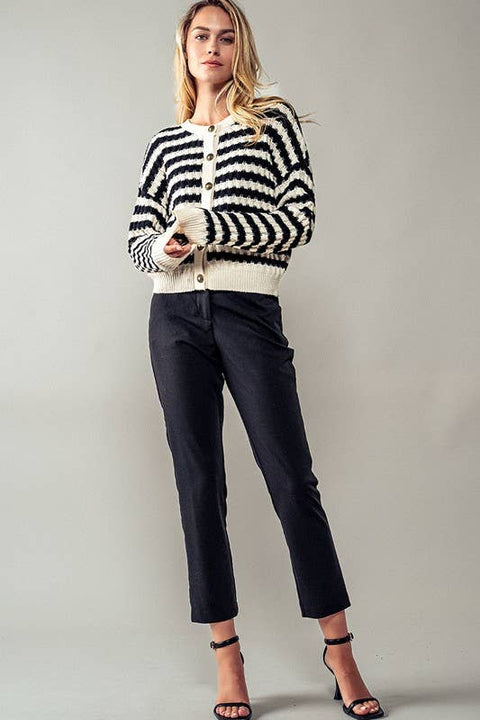 Cropped Straight Leg Side Pocket Trousers: Black