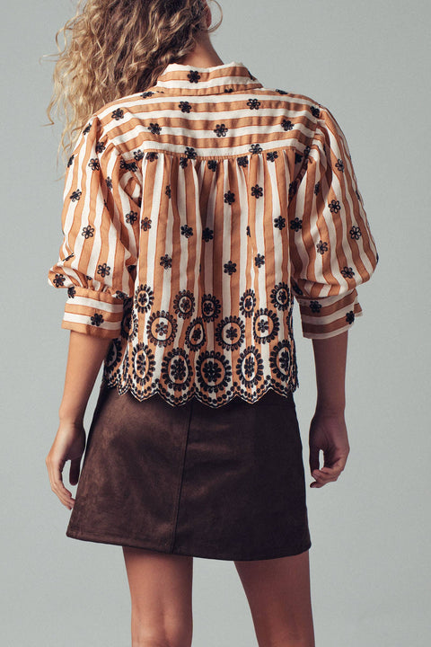 Urban Daizy-Striped Floral Embroidered Scallop Blouse: BROWN / S-2/M-2/L-2-Pink Dot Styles