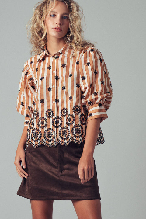 Urban Daizy-Striped Floral Embroidered Scallop Blouse: BROWN / S-2/M-2/L-2-Pink Dot Styles