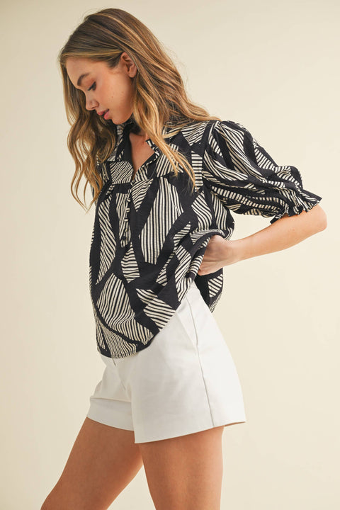 Geometric Stripes Print Puff Sleeve Blouse: Black