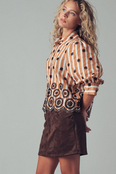 Urban Daizy-Striped Floral Embroidered Scallop Blouse: BROWN / S-2/M-2/L-2-Pink Dot Styles