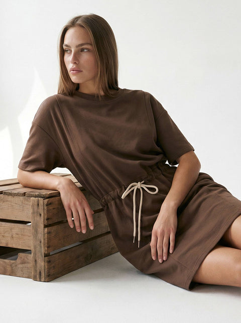 GILLI-Round Neck Short Sleeve Waist Tie Dress – Chocolate Brown-Pink Dot Styles