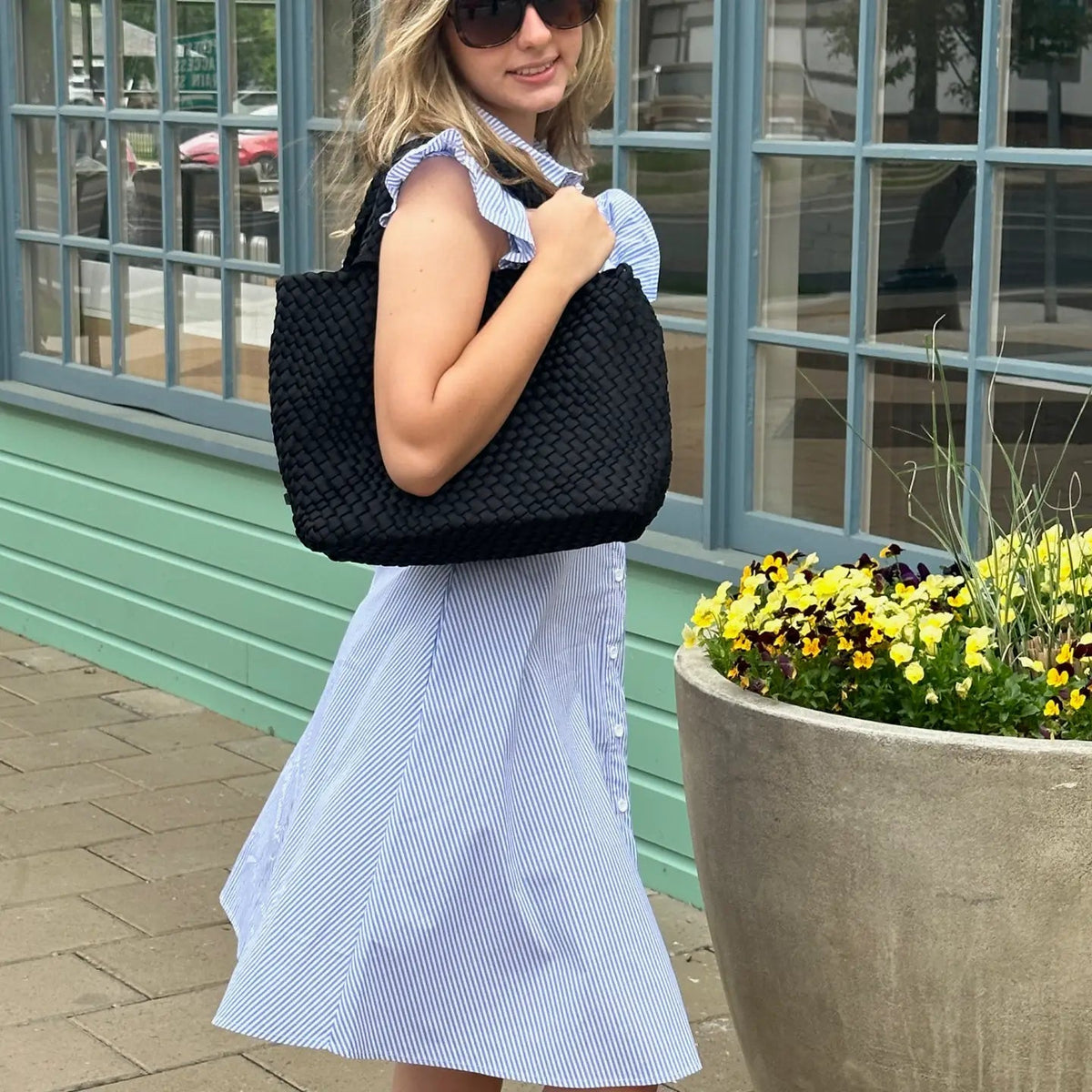 ショルダーバッグ LOWANDER   EASY TOTE Amazon.com: EASYSO Tote Bag for Women,Puffer Travel Tote Bags with
