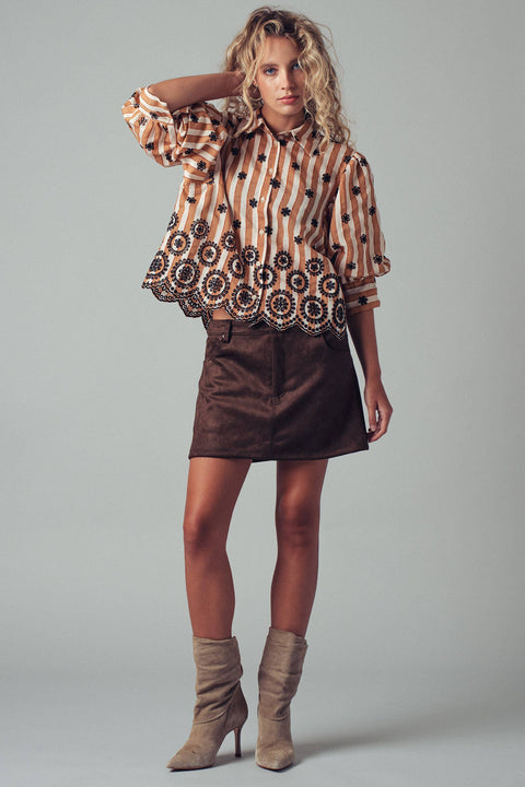 Urban Daizy-Striped Floral Embroidered Scallop Blouse: BROWN / S-2/M-2/L-2-Pink Dot Styles