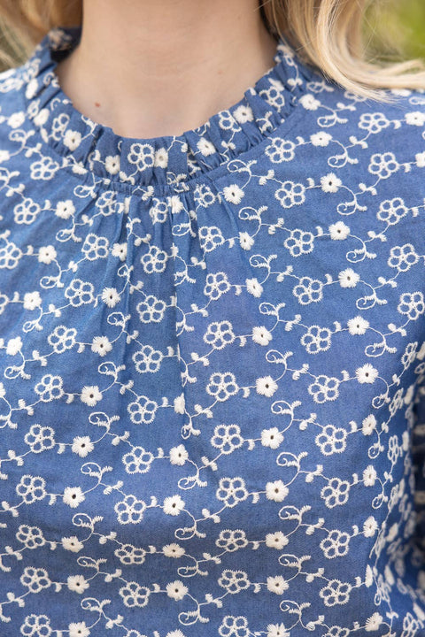 VOY-Short Bubble Sleeve Floral Embroidered Top: Navy-Pink Dot Styles