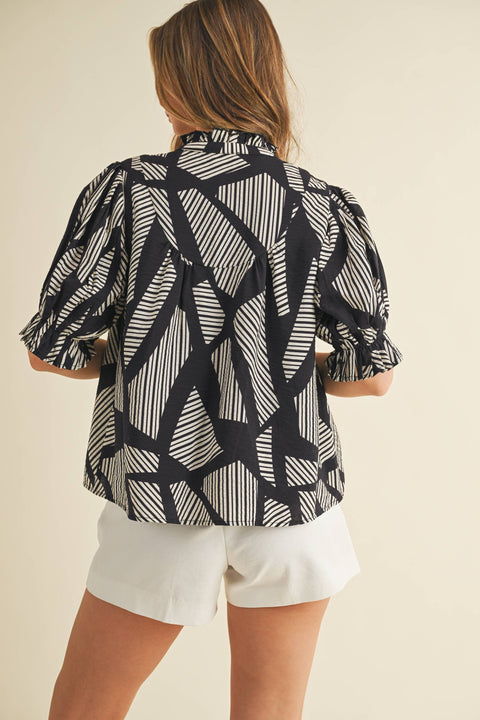 Geometric Stripes Print Puff Sleeve Blouse: Black
