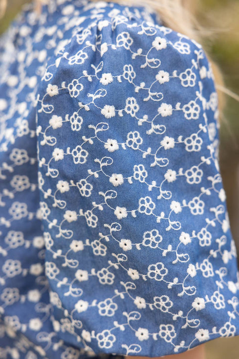 VOY-Short Bubble Sleeve Floral Embroidered Top: Navy-Pink Dot Styles