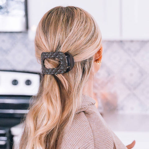 TELETIES-Flat Round Hair Clip | Medium-Pink Dot Styles