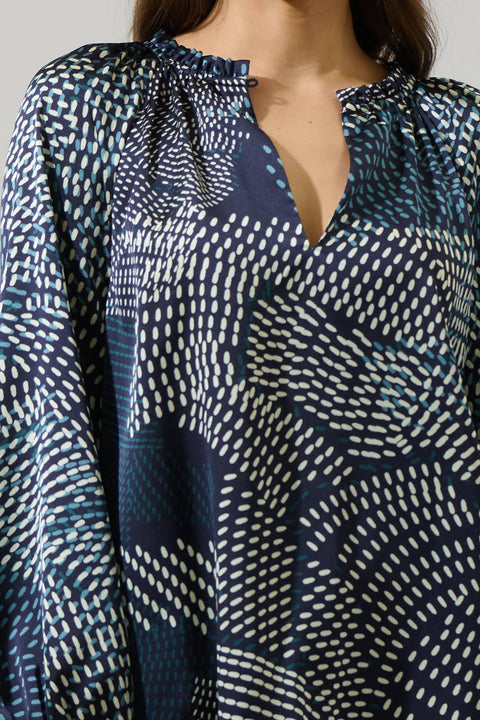 Kirby Geometric Jovie Split Neck Satin Raglan Blouse: NavyCream