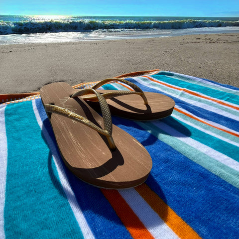 Malibu Jane-Huntington Flip Flop Bronze: US 10-Pink Dot Styles