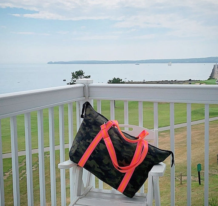Haute Shore-Morgan Showoff (Trip) | Neoprene Weekender-Pink Dot Styles