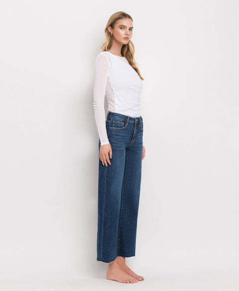 TUMMY CONTROL MID RISE WIDE LEG JEANS LV1311: FINDERS KEEPERS / 25-Pink Dot Styles