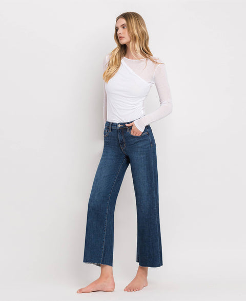 TUMMY CONTROL MID RISE WIDE LEG JEANS LV1311: FINDERS KEEPERS / 25-Pink Dot Styles